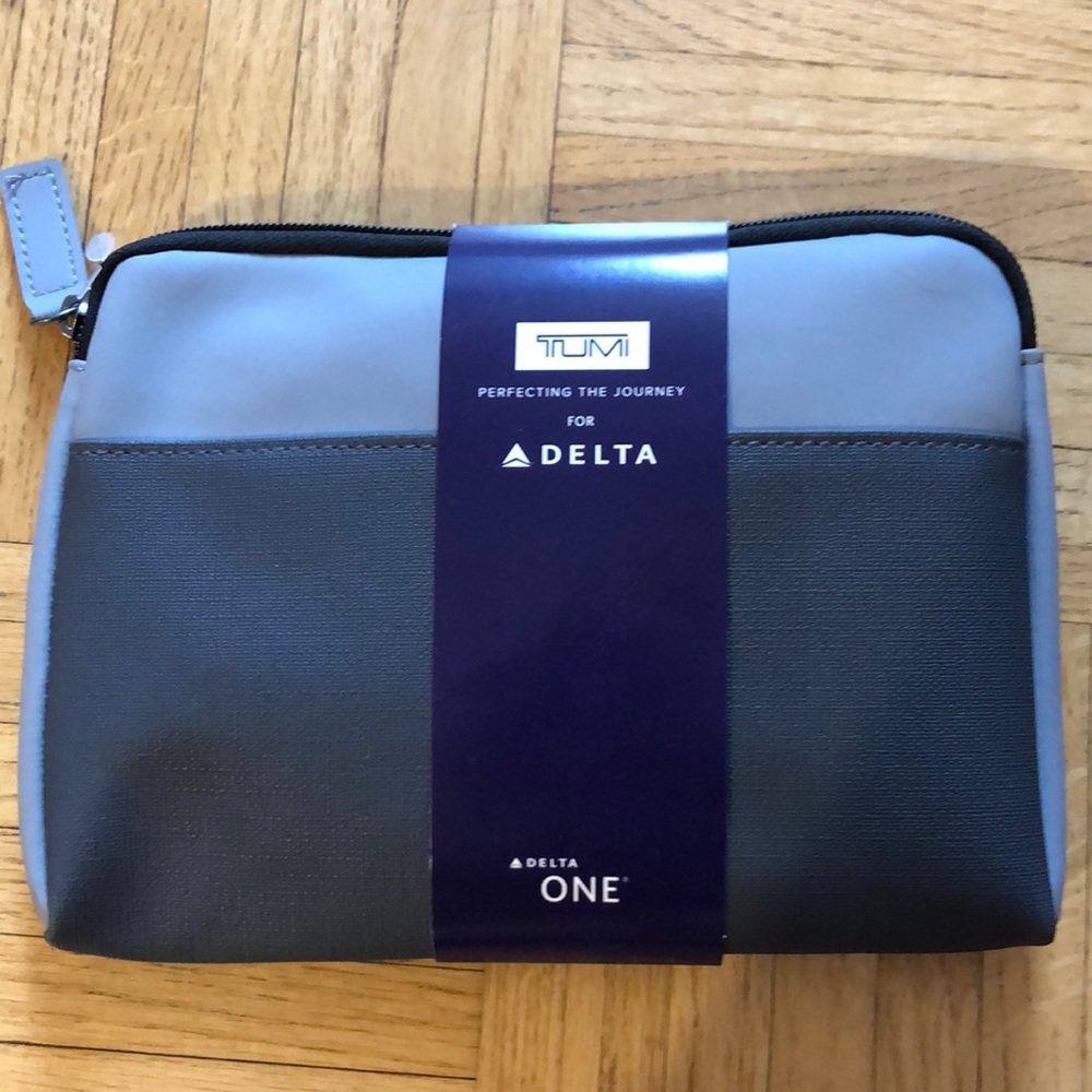 Tumi for Delta One amenities kit - new in package